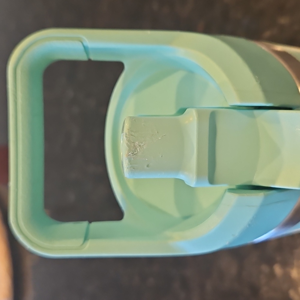 YETI Rambler Jr. In Seafoam Green - Picture 2 of 6
